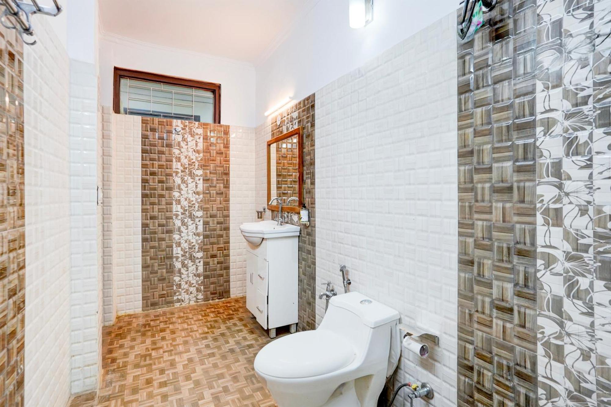 Super Townhouse Mall Road Near Library Chowk Mussoorie Εξωτερικό φωτογραφία