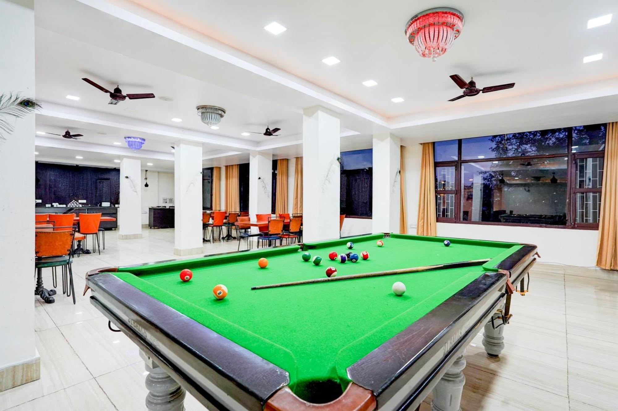 Super Townhouse Mall Road Near Library Chowk Mussoorie Εξωτερικό φωτογραφία